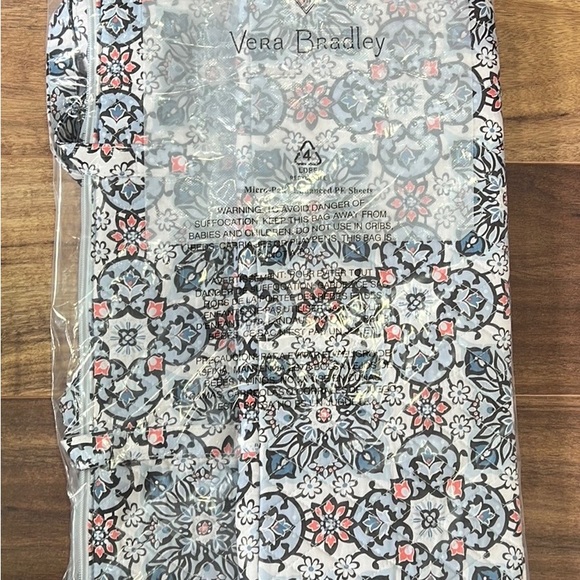 Vera Bradley Deluxe Travel Tote in Lisbon pattern - Picture 6 of 8